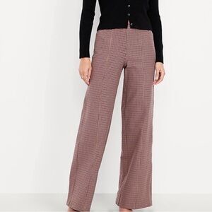 Old Navy High-Waisted Pull-On Pixie Wide-
Leg Pants